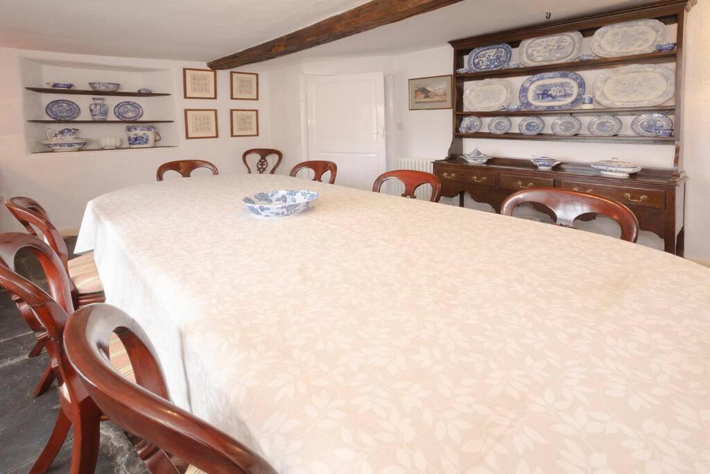 The Gate House, Clappersgate Villa แอมเบิลไซด์ ภายนอก รูปภาพ